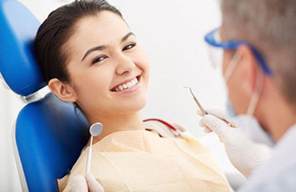 những cách tẩy trắng răng tại nha khoa