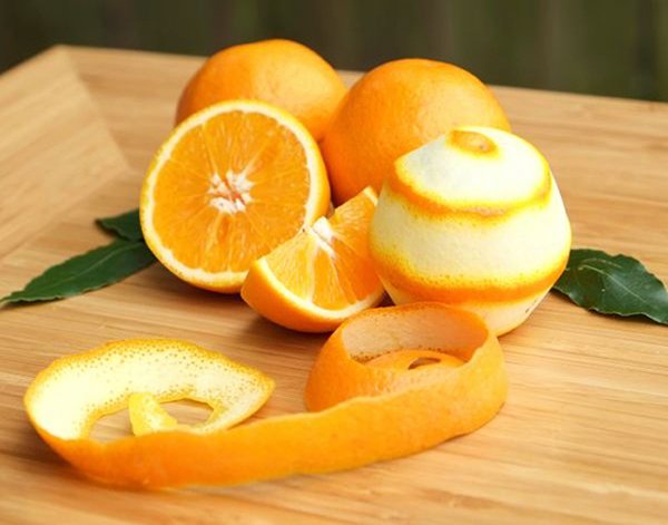tẩy trắng răng bằng vỏ cam