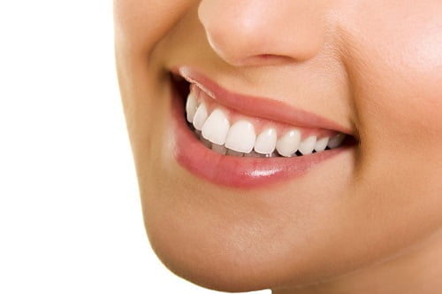 Trồng răng cửa có đau không? Tìm hiểu cách trồng răng cửa 3 Trồng răng cửa có đau không? Tìm hiểu cách trồng răng cửa 3