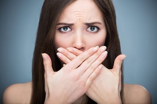 Niềng răng gây hôi miệng thực hư thế nào? Cách khắc phục 1 Niềng răng gây hôi miệng thực hư thế nào? Cách khắc phục 1
