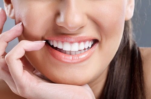 Trồng răng có ảnh hưởng gì không? Tìm hiểu ngay 3